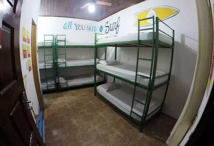 هتل Beach House Ilha Grande   Hostel
