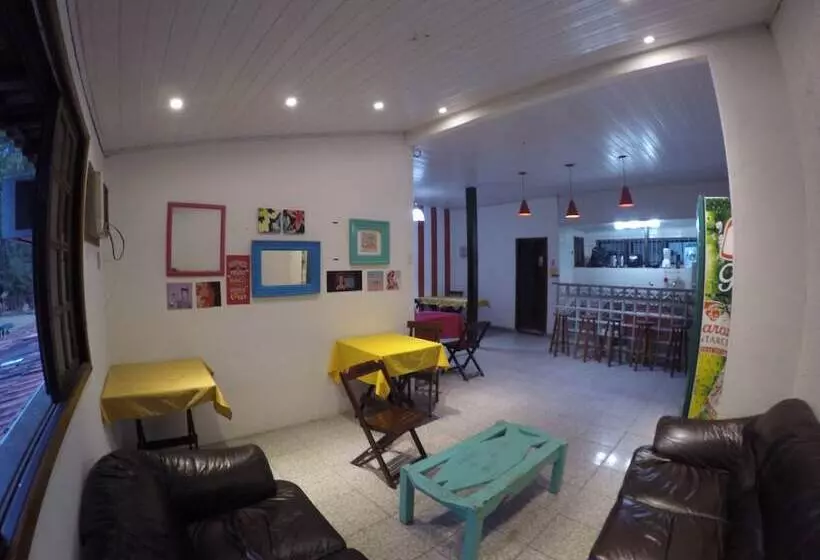 هتل Beach House Ilha Grande   Hostel