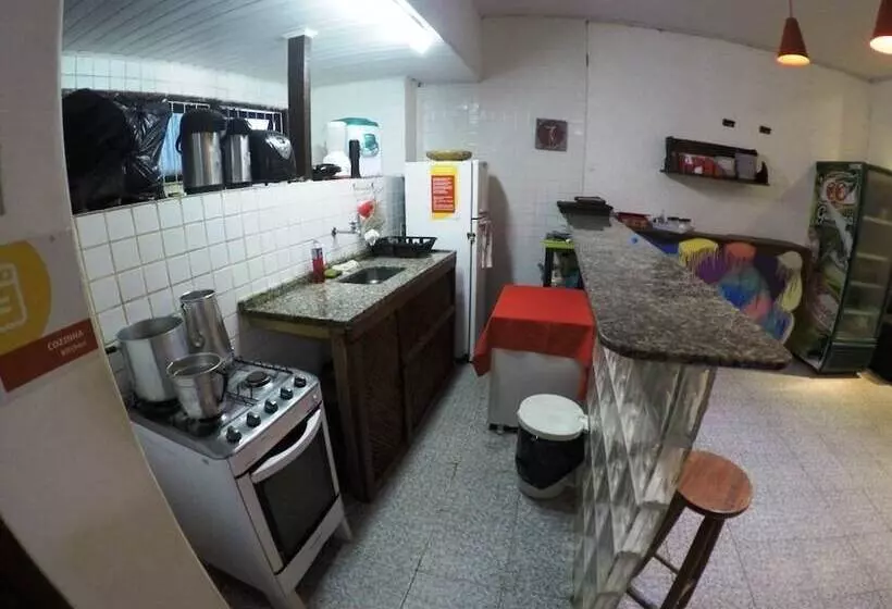 هتل Beach House Ilha Grande   Hostel