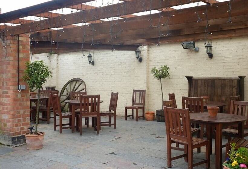 בית מלון כפרי Dixie Arms