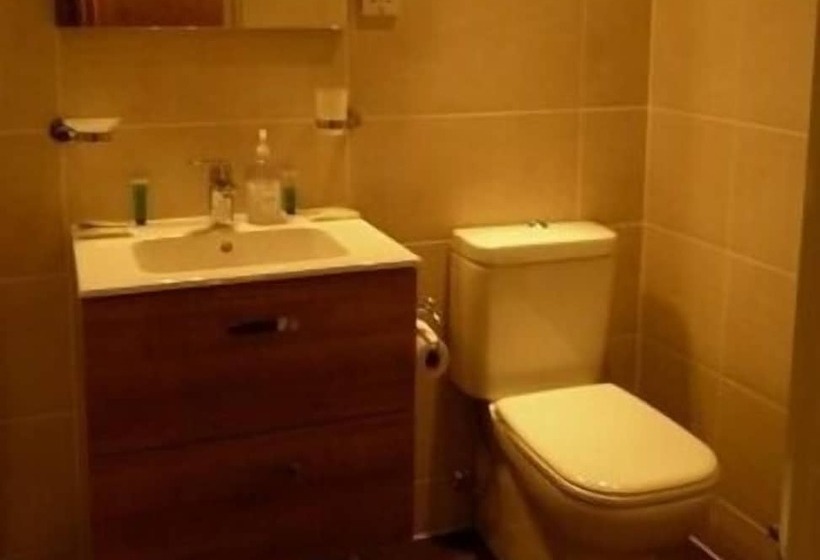 בית מלון כפרי Dixie Arms