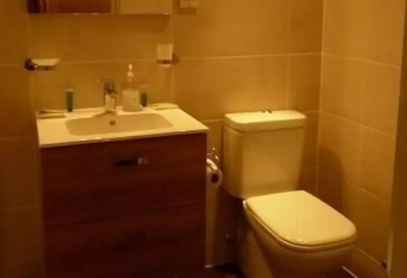 בית מלון כפרי Dixie Arms