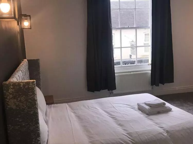 בית מלון כפרי Dixie Arms