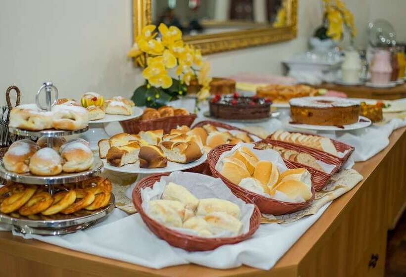 Hotel Euro Suite Campos Do Jordão By Nacional Inn