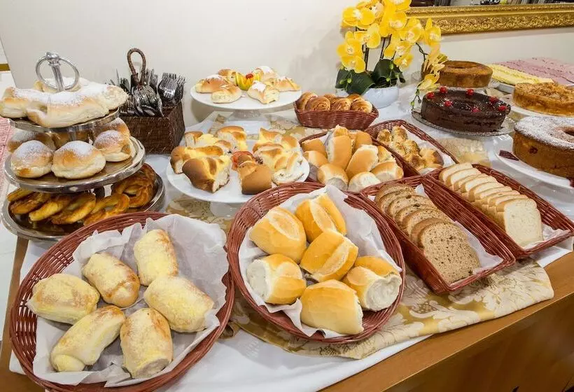 هتل Euro Suite Campos Do Jordão By Nacional Inn