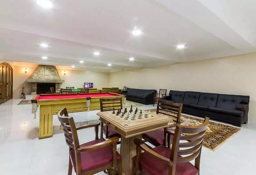 هتل Euro Suite Campos Do Jordão By Nacional Inn