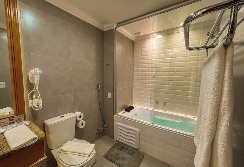 هتل Euro Suite Campos Do Jordão By Nacional Inn