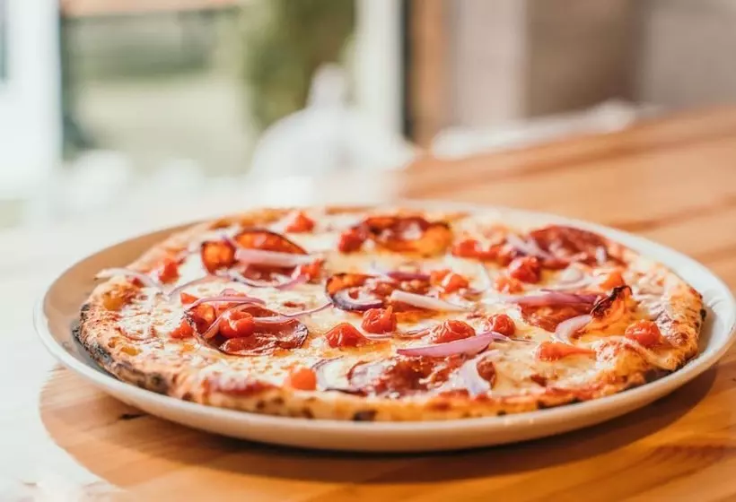 هتل The Bear & Swan