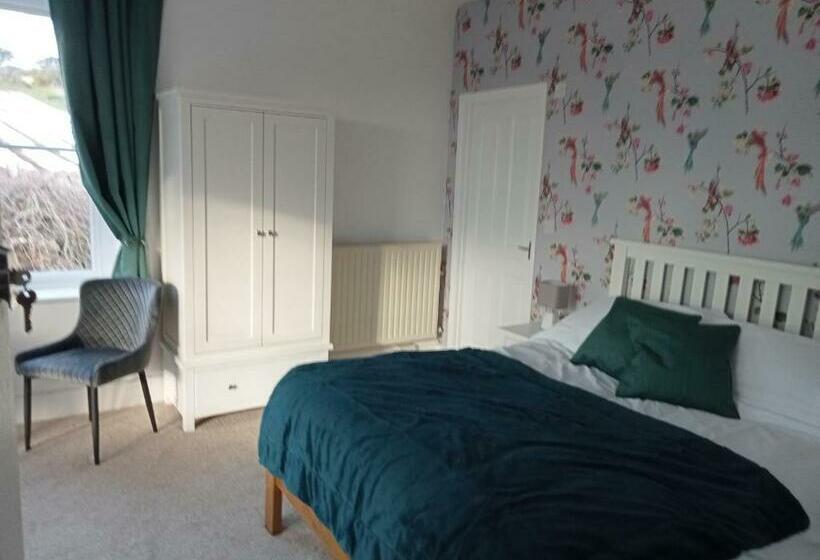 酒店 The Coldstreamer Inn