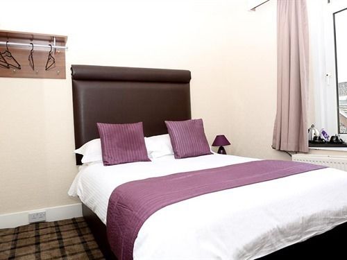 בית מלון כפרי The Greenside