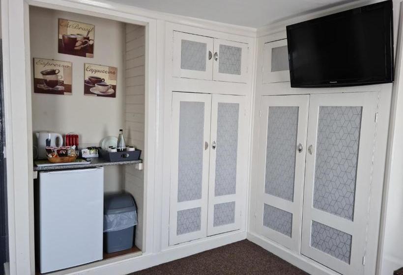 Отель The Royal Albion