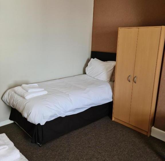 Отель The Royal Albion