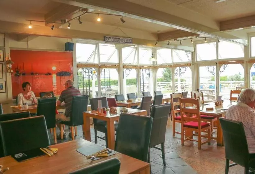 Отель The Victory At Mersea