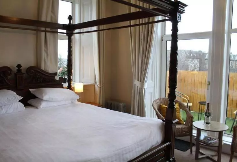 ホテル The Woodhouse