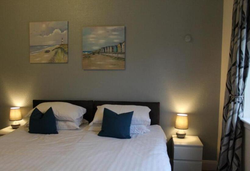 בית מלון כפרי The Woodhouse