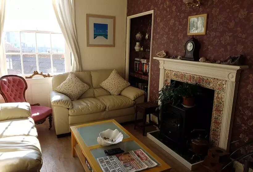 Pensão Beach View Guesthouse