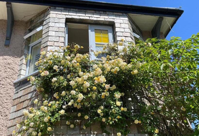 膳宿费 Bradleigh Lodge