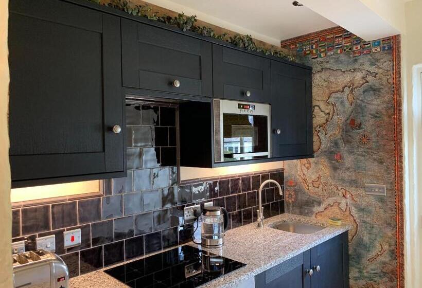 膳宿费 Bradleigh Lodge