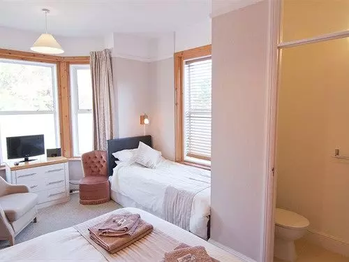 بنسيون Caythorpe House