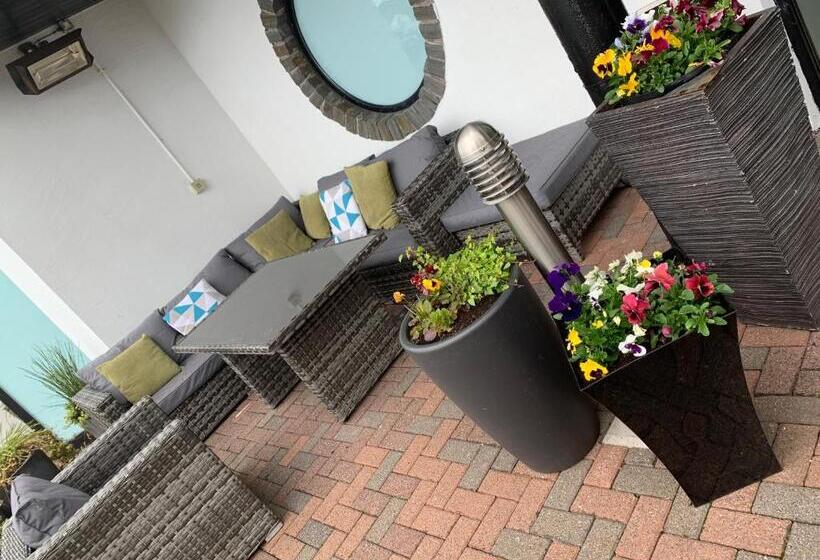 Пансион Canavans