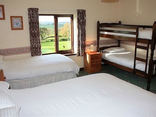 بنسيون Shawgate Farm Guest House