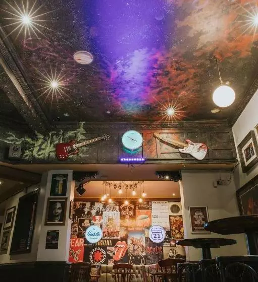 Pensão The Saddle Inn