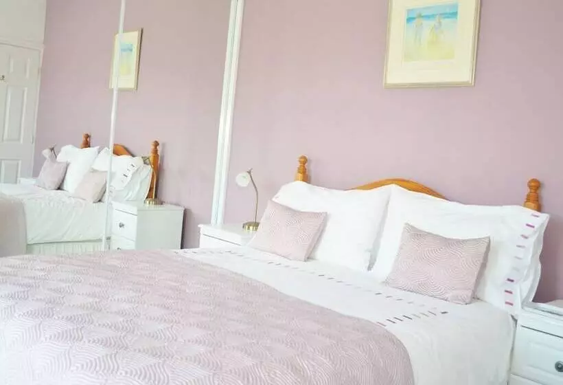 Quixhill  Denstone  Dove Meadow B & B