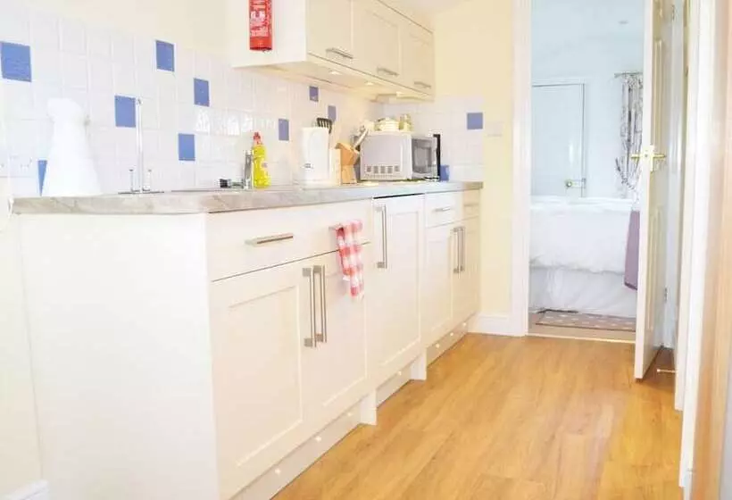 Quixhill  Denstone  Dove Meadow B & B