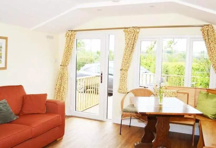 Quixhill  Denstone  Dove Meadow B & B