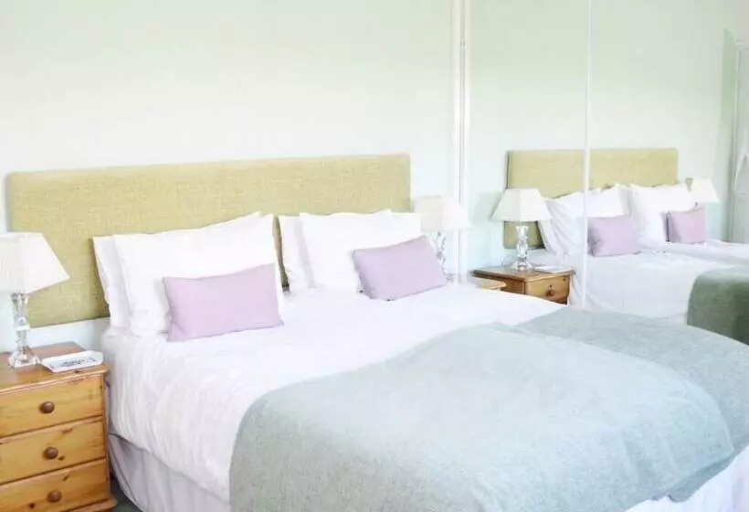 Quixhill  Denstone  Dove Meadow B & B