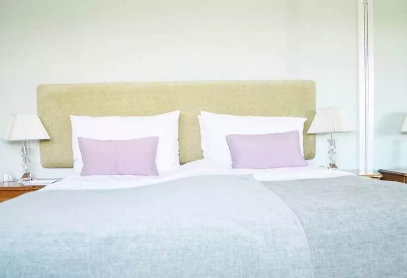 Quixhill  Denstone  Dove Meadow B & B