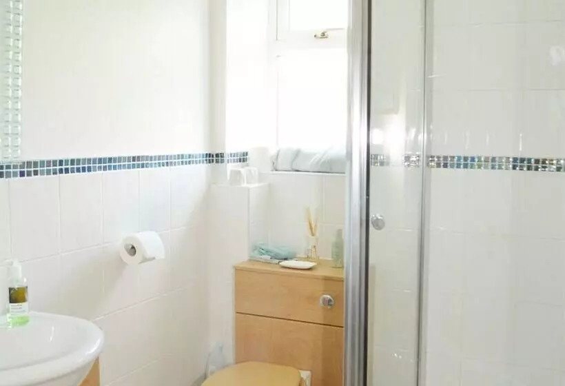 Quixhill  Denstone  Dove Meadow B & B