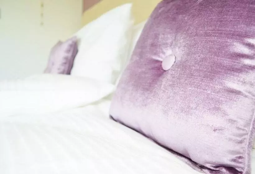 Quixhill  Denstone  Dove Meadow B & B