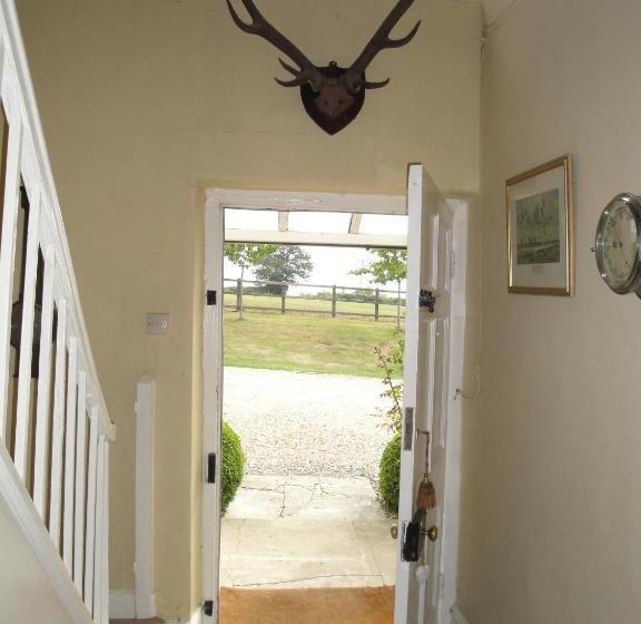 Bed and Breakfast Cary Fitzpaine House