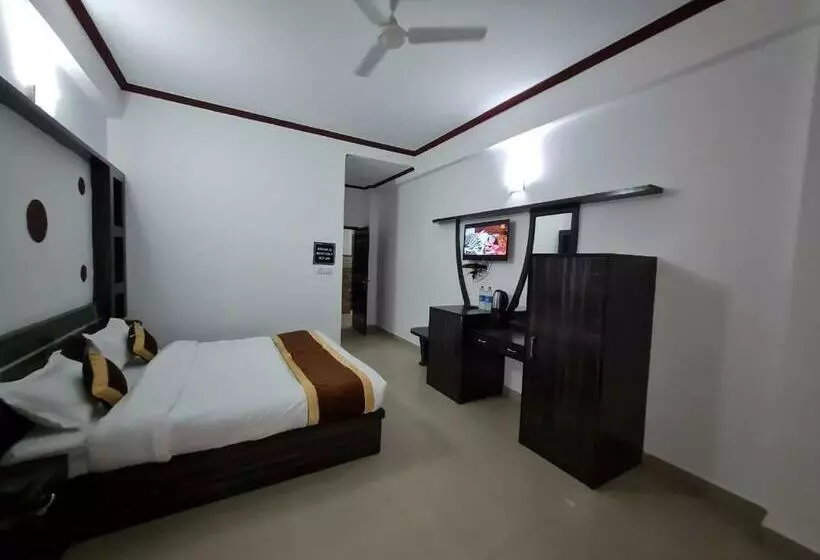 Broadway Katra By Geetanjali Group Of Hotels