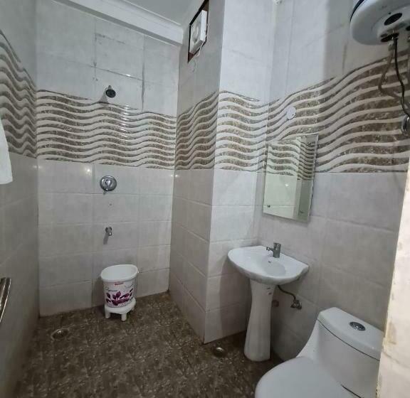 Broadway Katra By Geetanjali Group Of Hotels