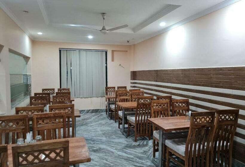 Broadway Katra By Geetanjali Group Of Hotels