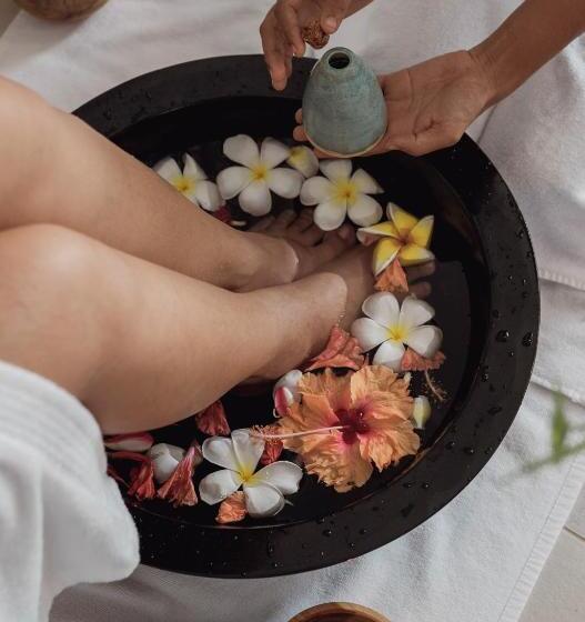 هتل Aqua Boutique