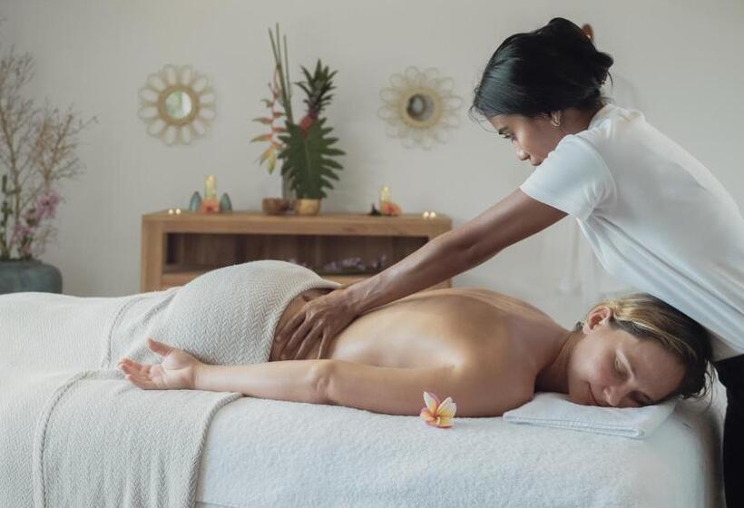 هتل Aqua Boutique