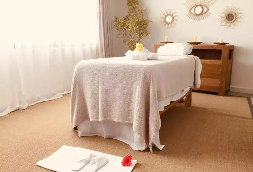 هتل Aqua Boutique