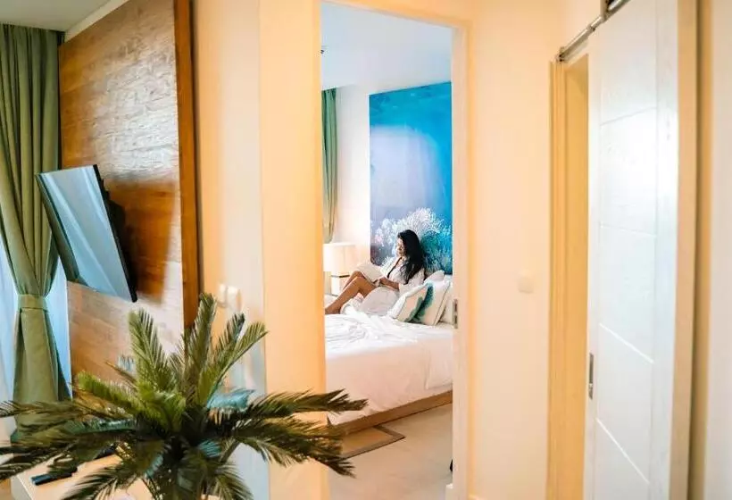 هتل Aqua Boutique