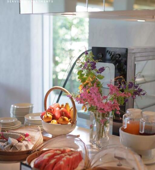 Balcony Seaside Sriracha Hotel & Serviced Apartments