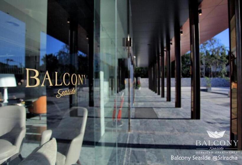 Balcony Seaside Sriracha Hotel & Serviced Apartments