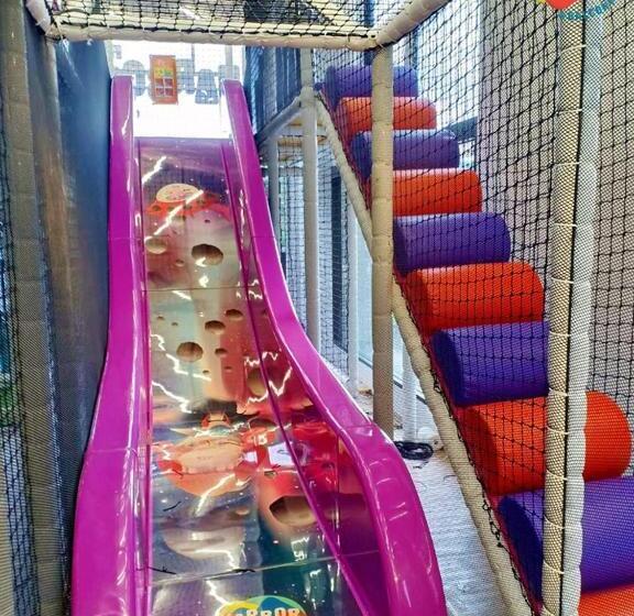 Balcony Seaside Sriracha Hotel & Serviced Apartments