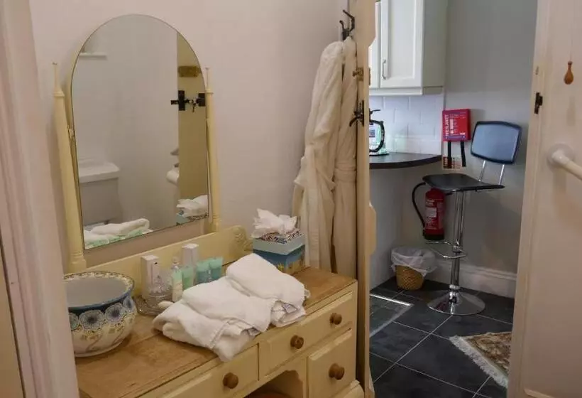 Bed and Breakfast Kerrington House