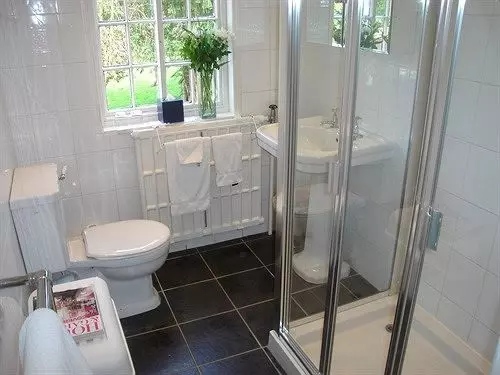 تختخواب و صبحانه Brant House