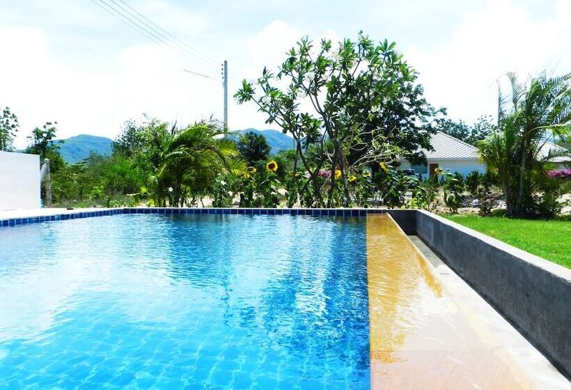 Cha Am Pool Villa