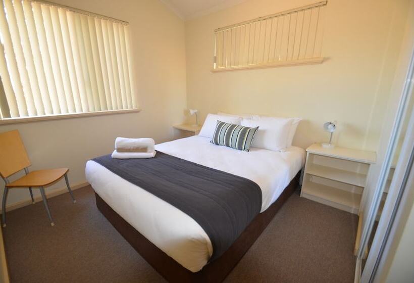 酒店 Coalmine Beach Holiday Park