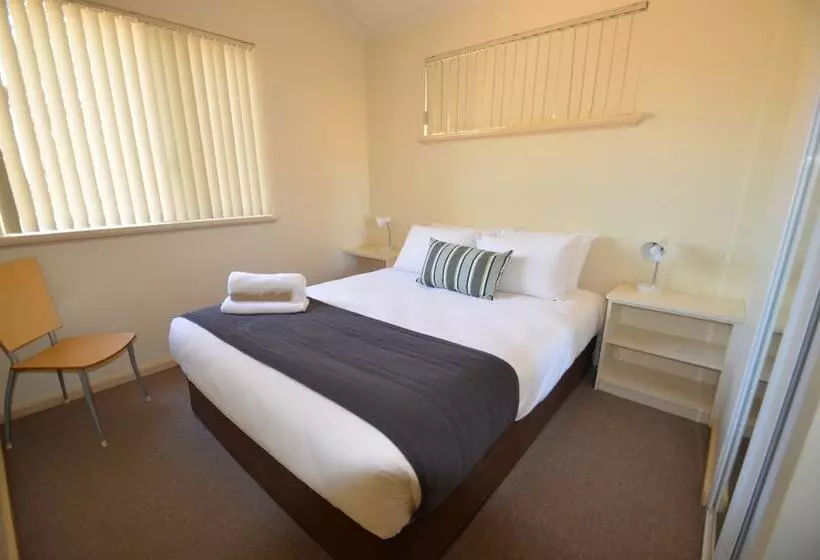 فندق Coalmine Beach Holiday Park