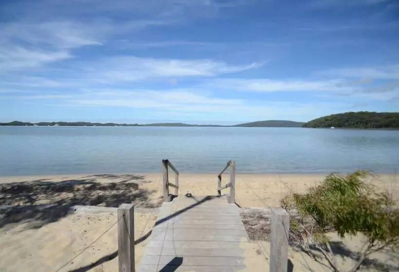 فندق Coalmine Beach Holiday Park